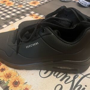 Skechers Black Sneakers with Smooth Upper and Thick Sole